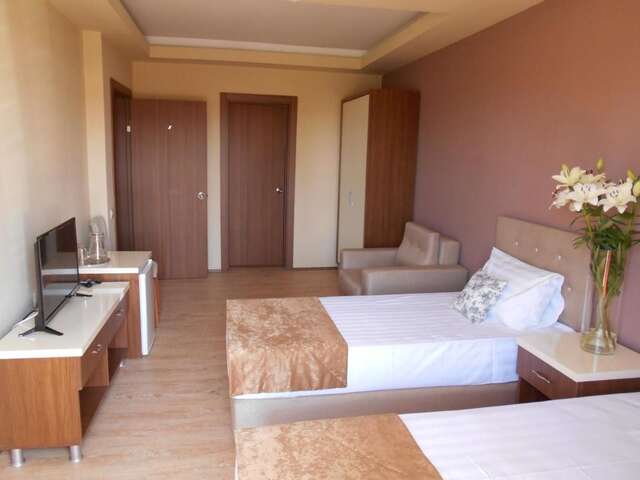 Отель Hotel Amrita Сухум-9